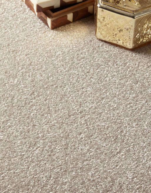 The 17mm pile height of this carpet gives an exceptional depth that cushions every step you take. Carpets with this pile height are warm, soft and comfortable underfoot!