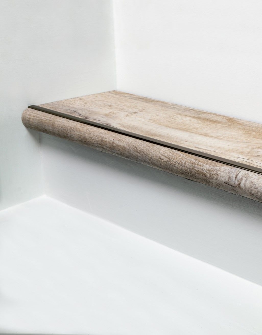 Elite LVT Stair Nosing - Rounded Finish - Antique 1