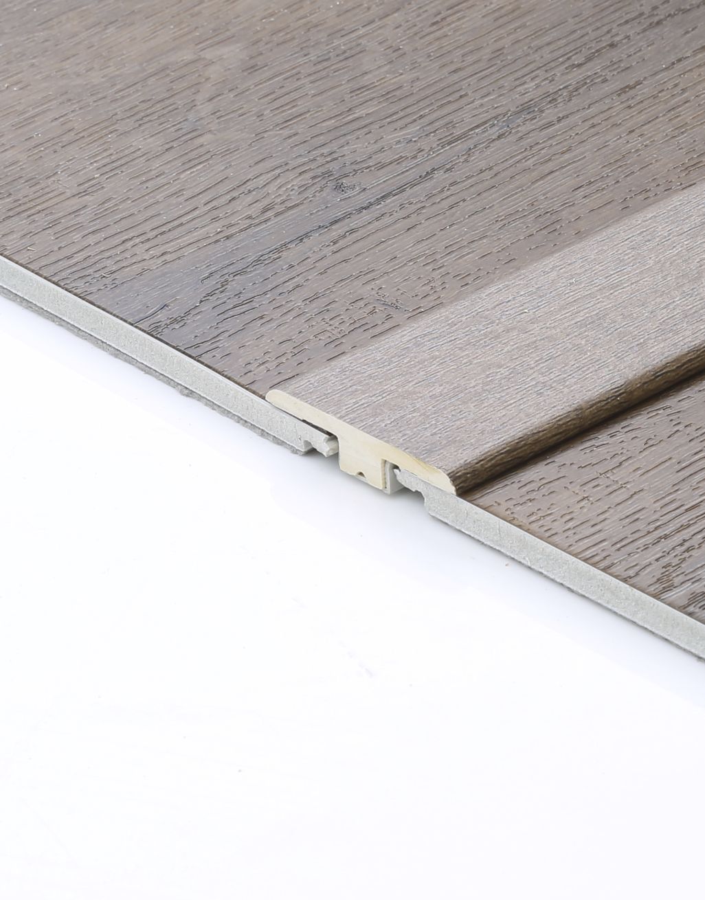 Evocore Golden Smoked Oak T-Profile 2