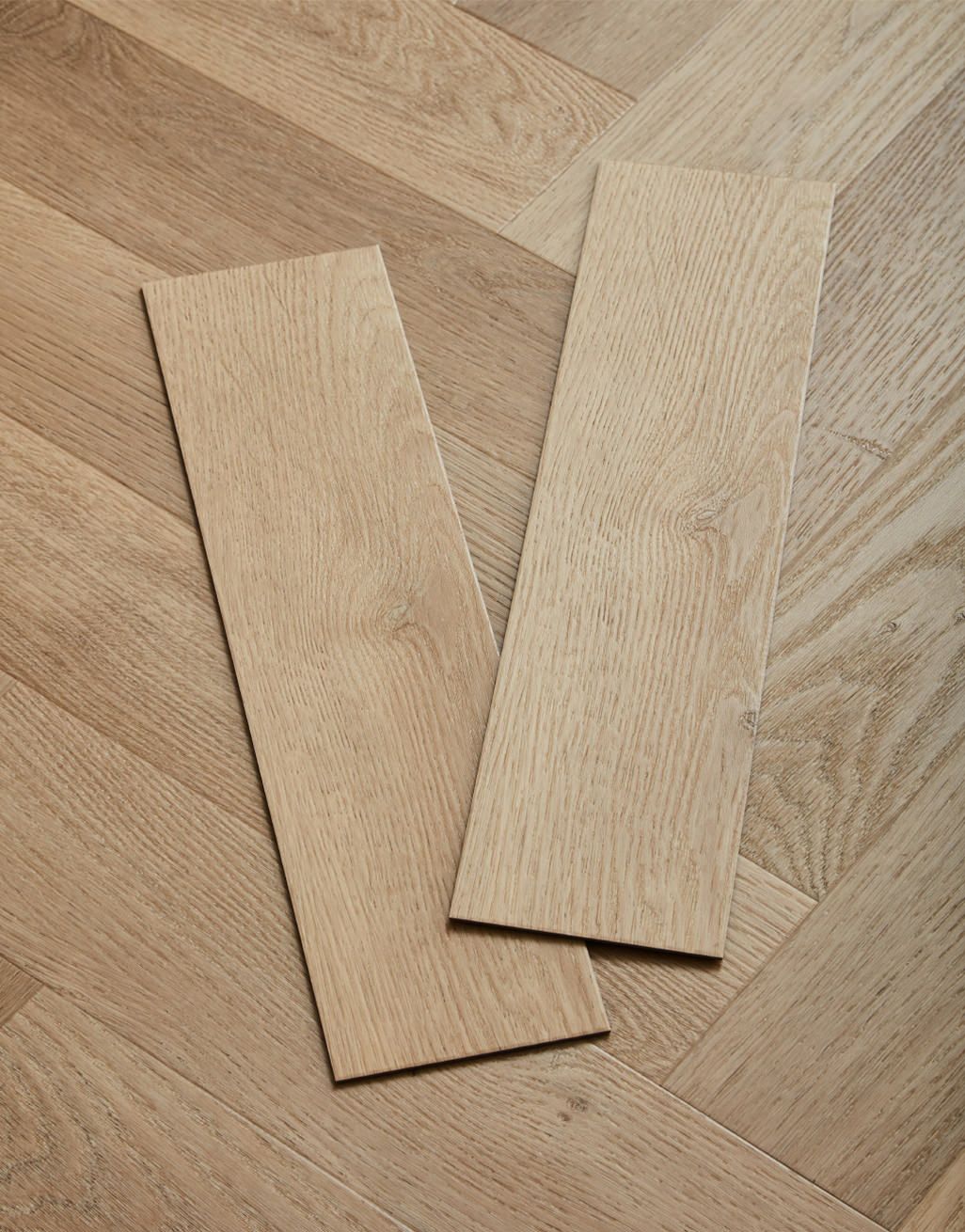 Signature Herringbone - Oyster Oak 3