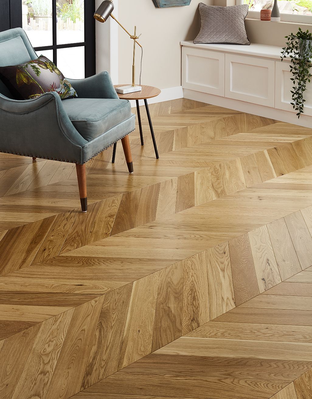 Legacy Chevron Natural Oak Brushed & Oiled Engineered Wood 2
