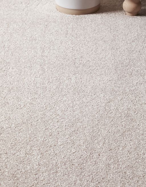 The 12.5mm pile height of this carpet gives an exceptional depth that cushions every step you take. Carpets with this pile height are warm, soft and comfortable underfoot!