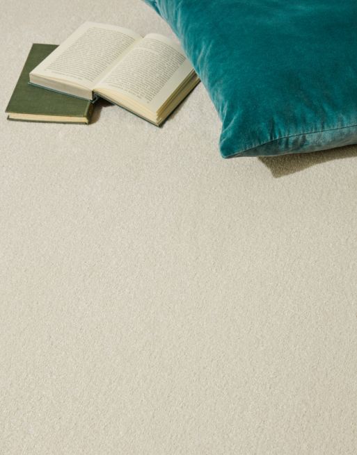 The 9mm pile height of this carpet gives an exceptional depth that cushions every step you take. Carpets with this pile height are warm, soft and comfortable underfoot!
