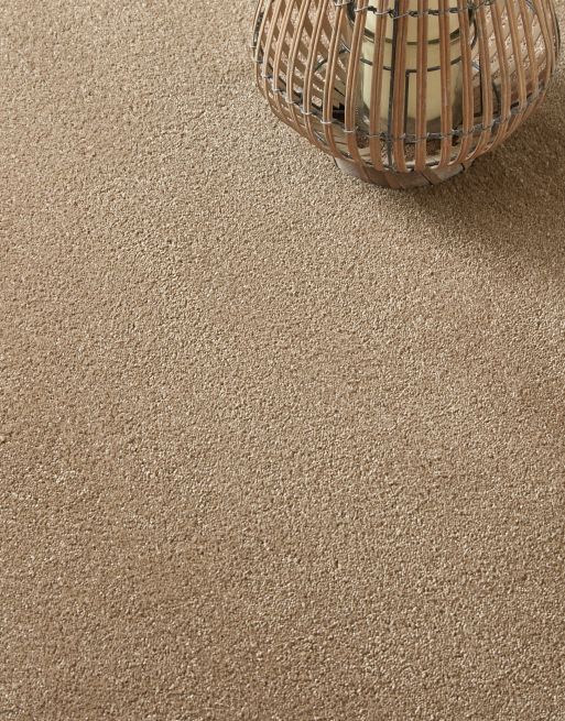 The 16mm pile height of this carpet gives an exceptional depth that cushions every step you take. Carpets with this pile height are warm, soft and comfortable underfoot!