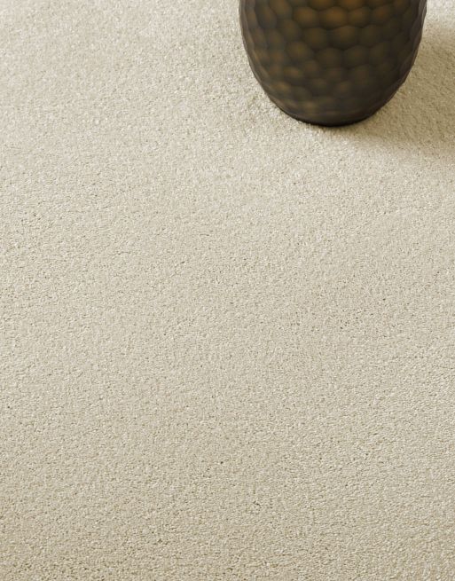 The 16mm pile height of this carpet gives an exceptional depth that cushions every step you take. Carpets with this pile height are warm, soft and comfortable underfoot!