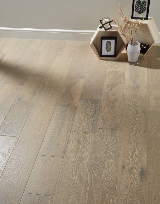 Manhattan Pearl Grey Oak Brushed & Lacquered Engineered Wood Flooring
