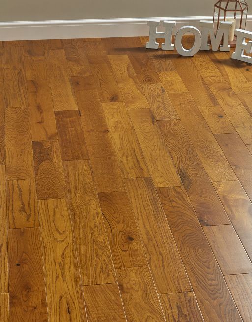 Studio Honey Oak Lacquered Engineered Wood Flooring