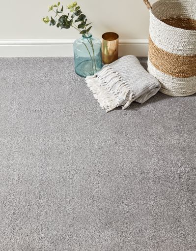 COSY Low Height Saxony Pile Grey 5m Wide Action Backed Carpet Remnant 