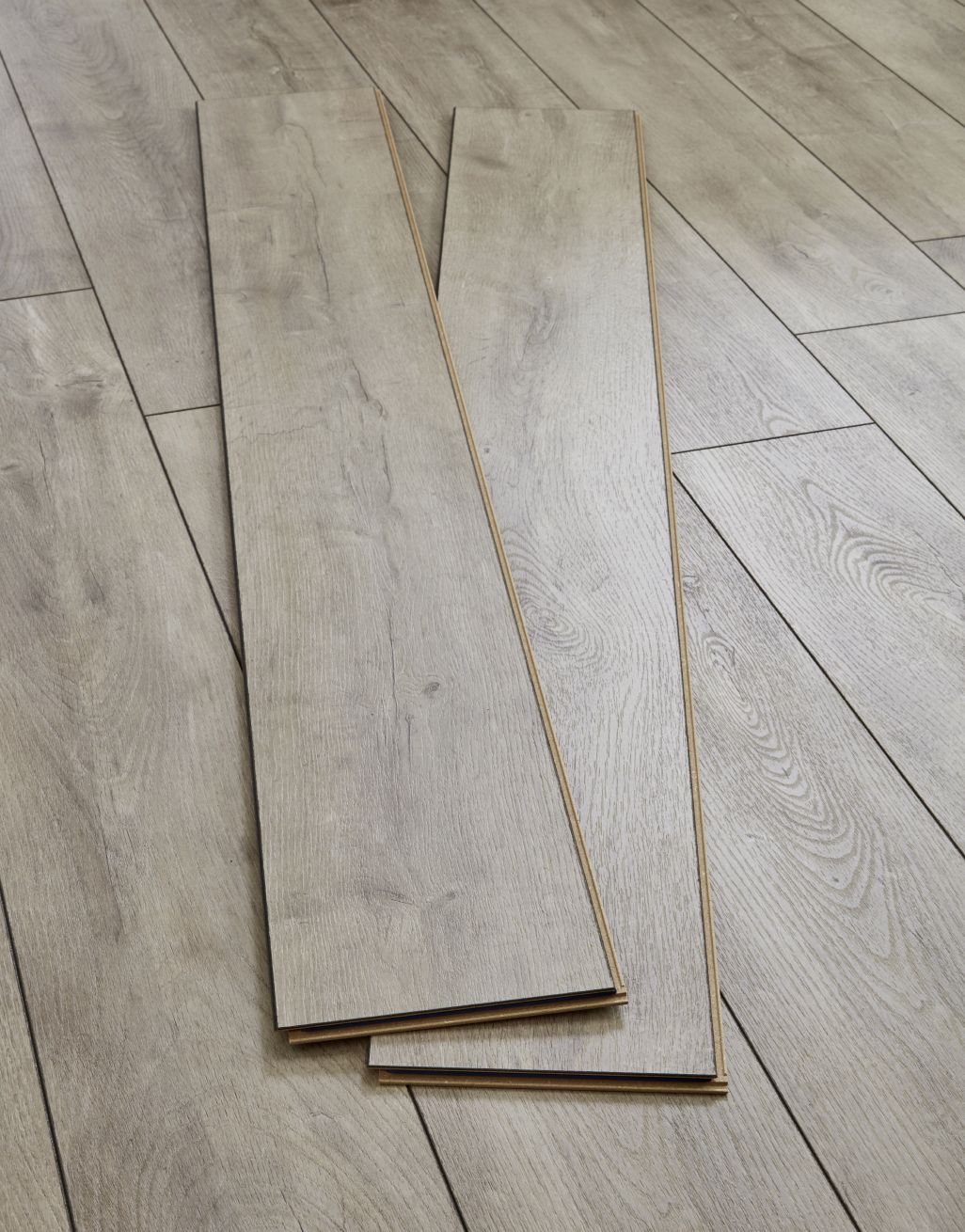 Verona - Fossil Oak Laminate Flooring 3