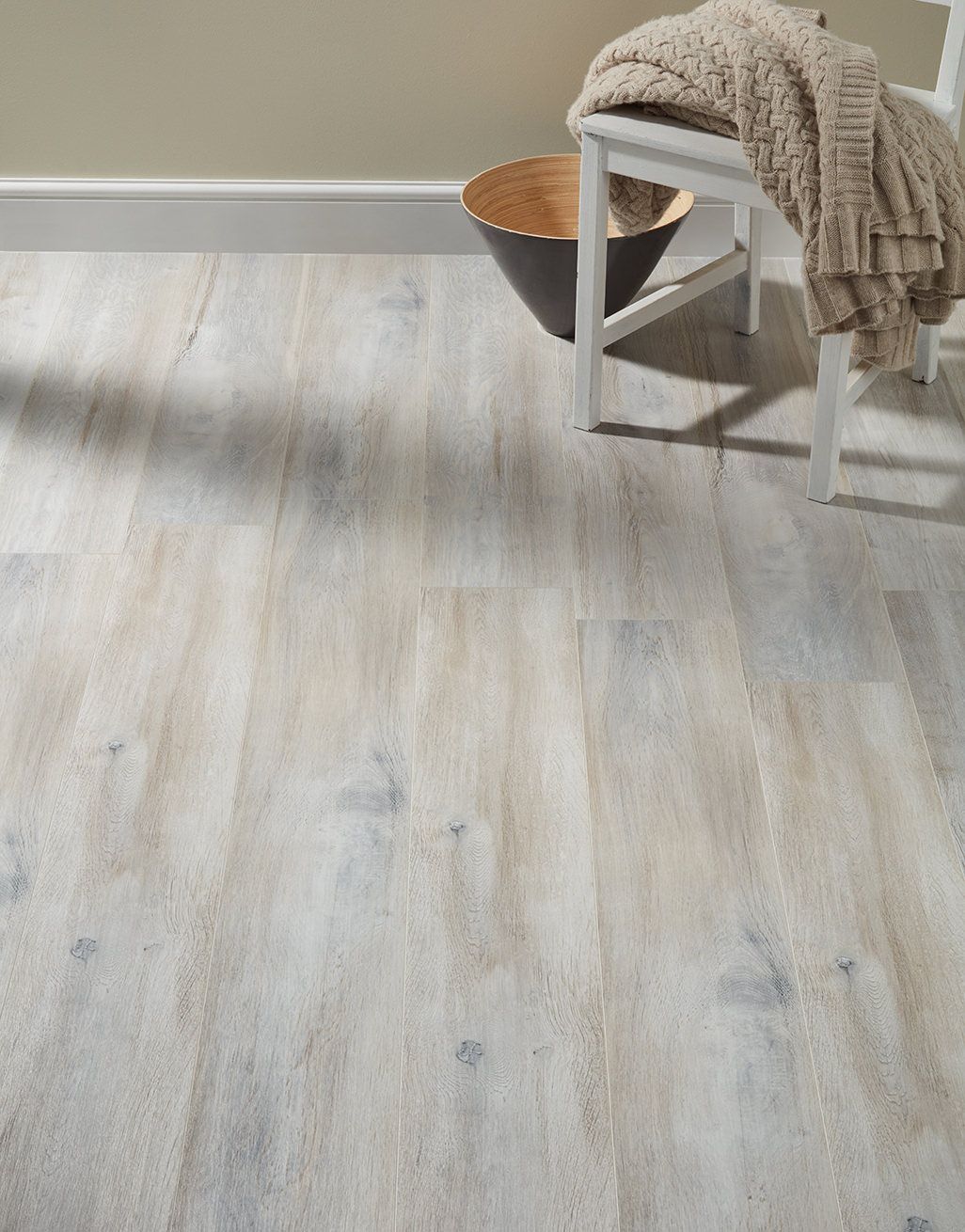 Cottage Whitewashed Oak Laminate Flooring Flooring Superstore