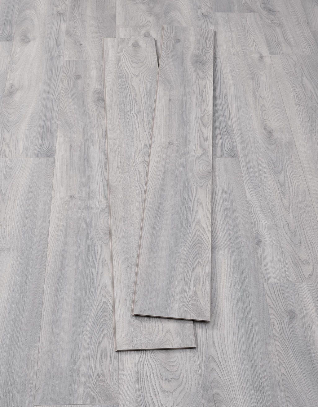 Sienna Long - Frosted Oak Laminate Flooring 3
