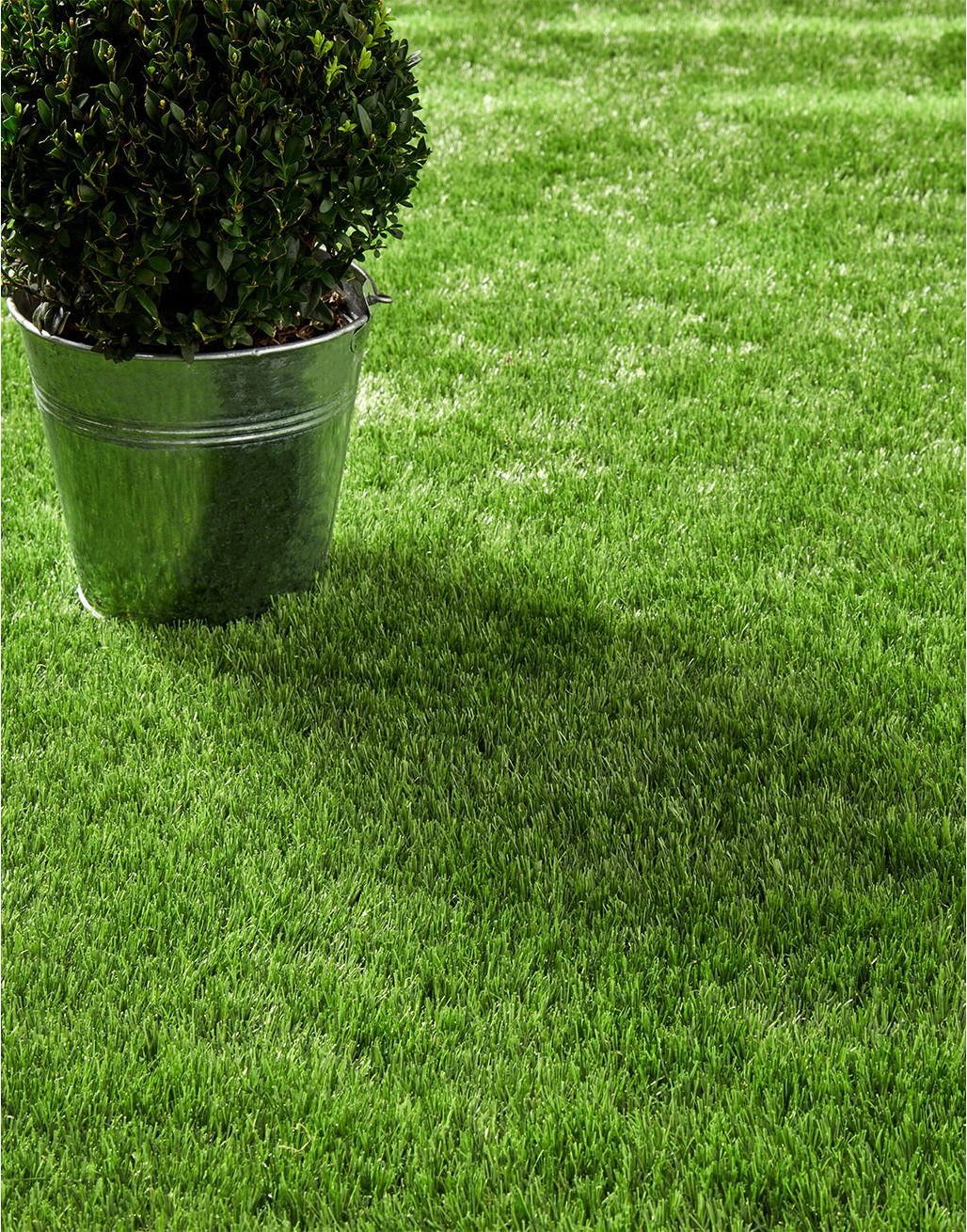 Lucerne Artificial Grass 2