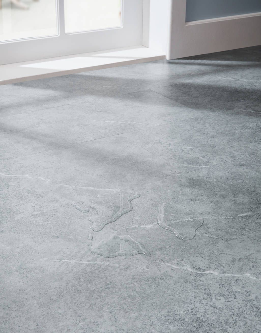 EvoCore Design Floor Artisan Tile - Greenwich Silver 4