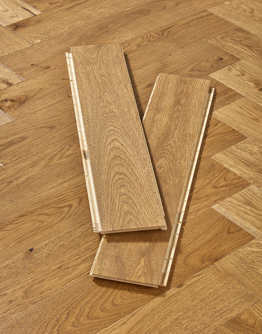 Bayswater Herringbone - Golden Oak Brushed & Lacquered Engineered Wood Flooring 3