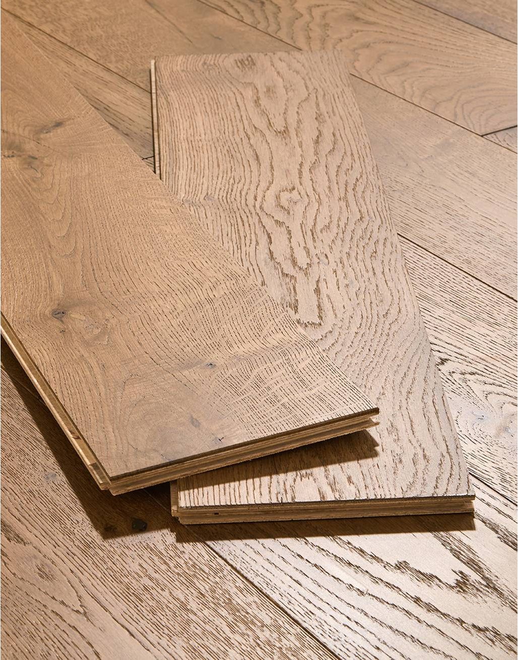 Manhattan Golden Smoked Oak Engineered Wood Flooring 3