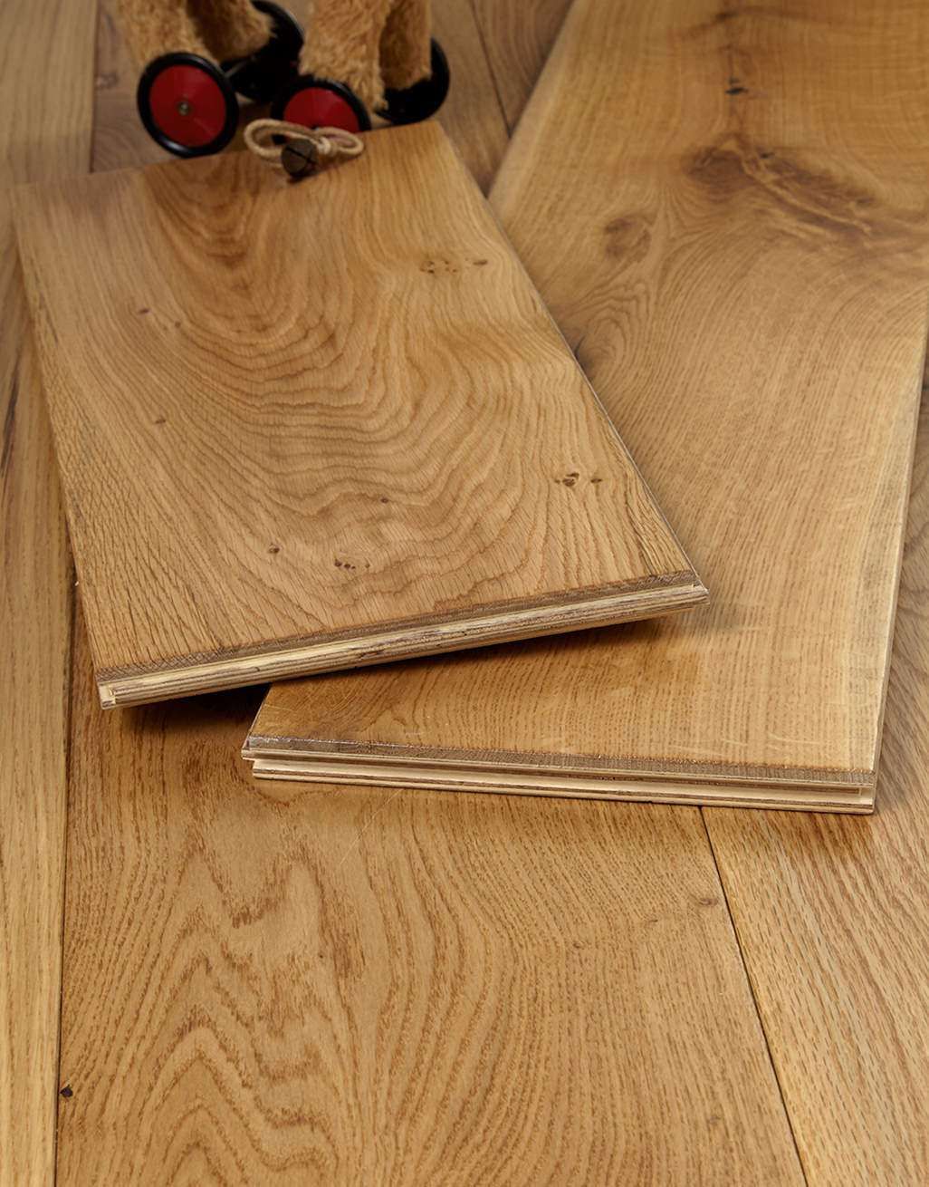 Grand Imperial Natural Oak Lacquered Engineered Wood Flooring 3