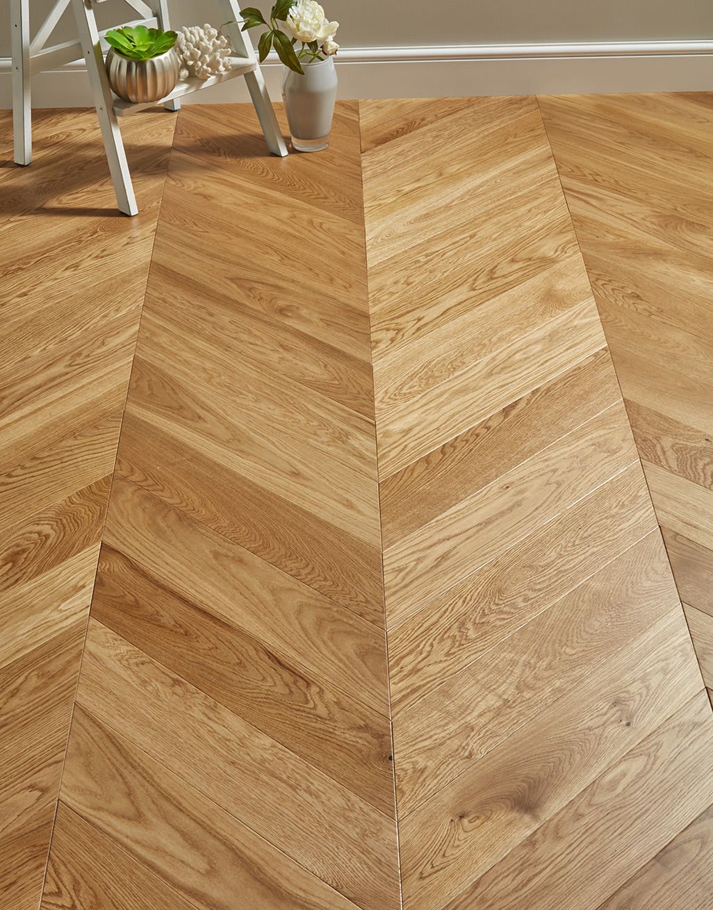 Chelsea Chevron - Natural Oak Brushed & Lacquered Engineered Wood Flooring 1
