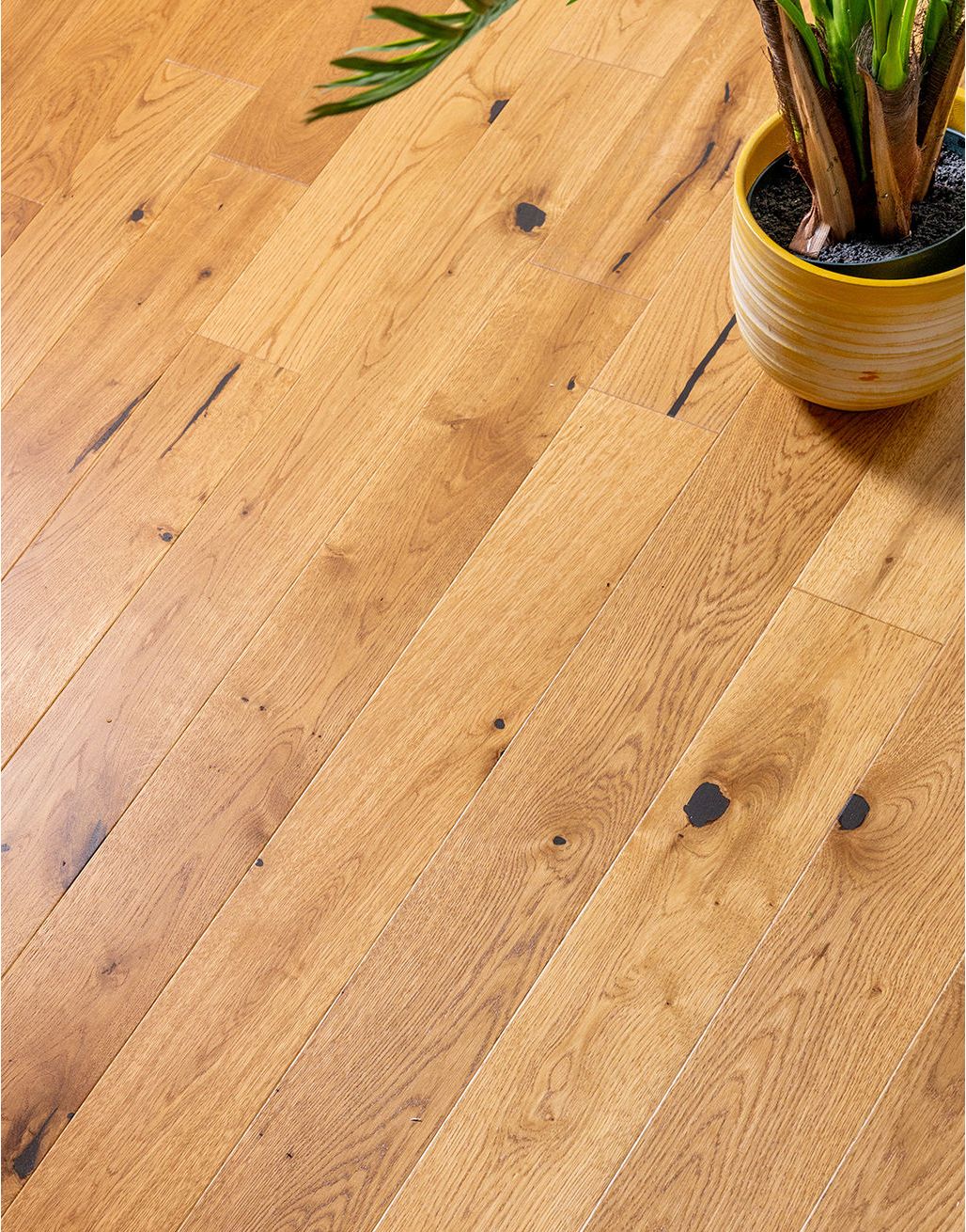 Carpenters Choice 110mm Natural Oak Brushed & Lacquered Engineered Wood Flooring 2