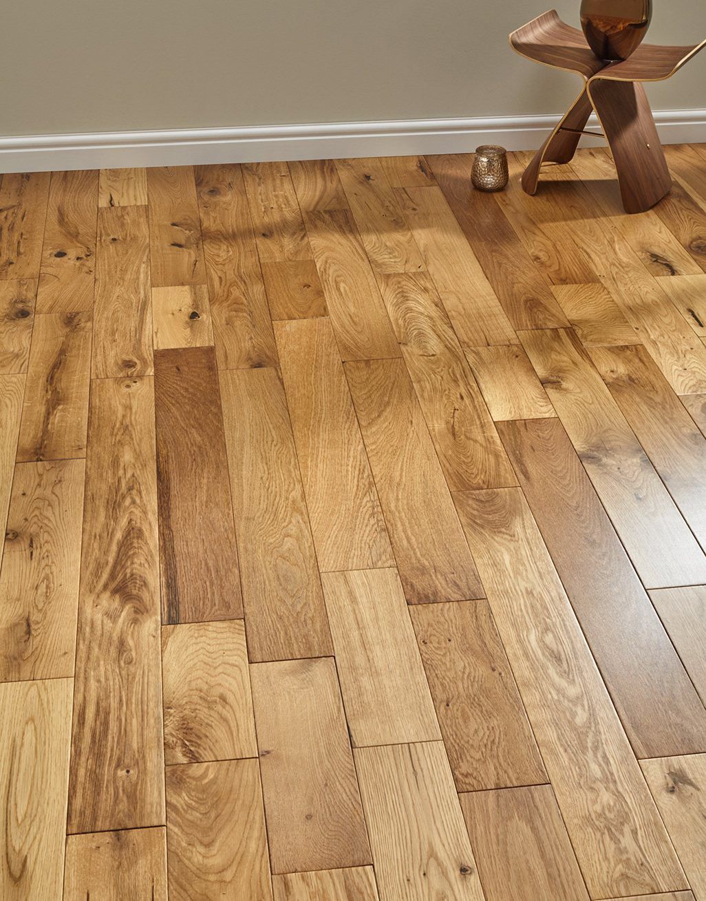 Studio Natural Oak Lacquered Engineered Wood Flooring 1