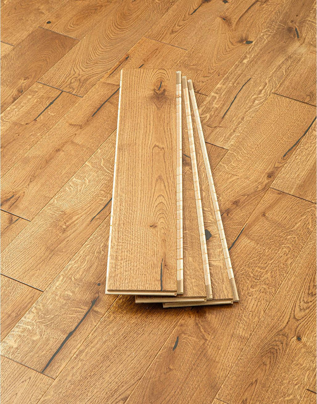 Carpenters Choice 130mm - Toffee Oak Lacquered Engineered Wood Flooring 3