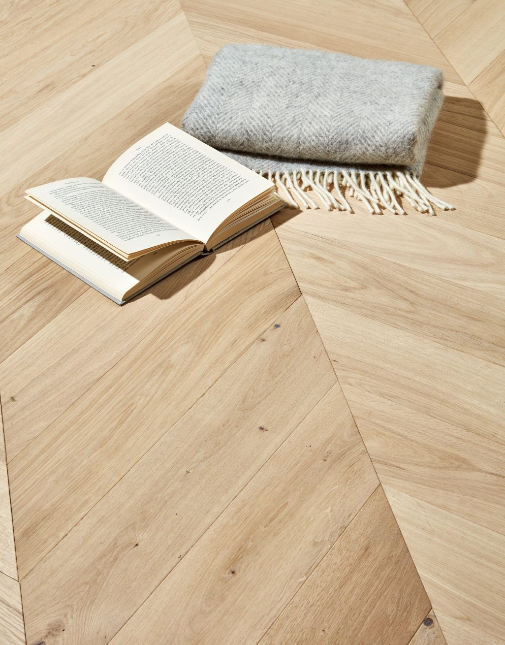 Chelsea Chevron - Unfinished Oak Engineered Wood Flooring 2