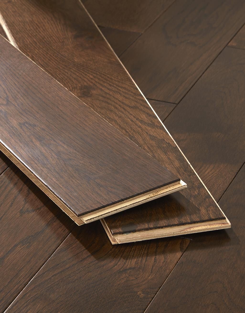 Studio Chocolate Oak Lacquered Engineered Wood Flooring 3