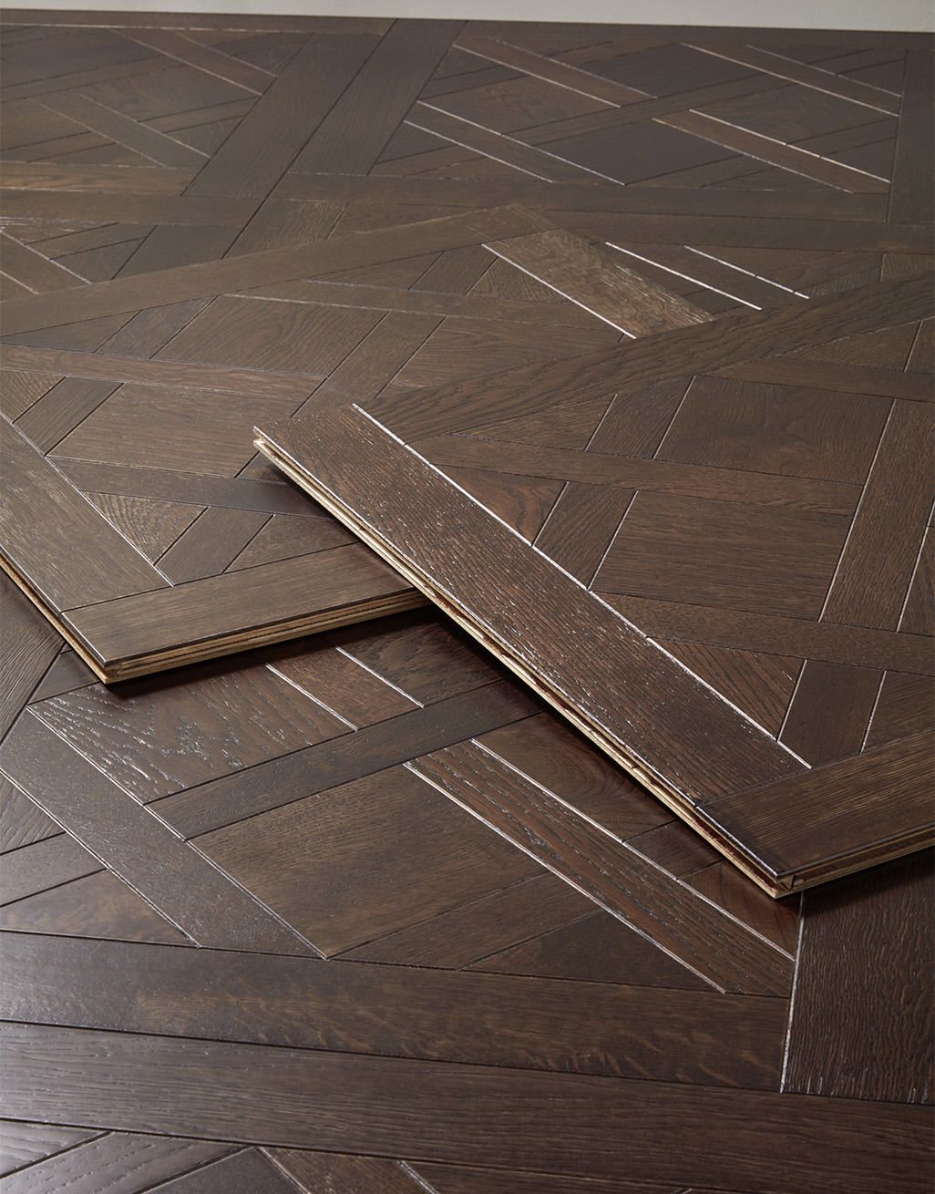 Colmar Smoked Oak Lacquered Engineered Wood Flooring 3