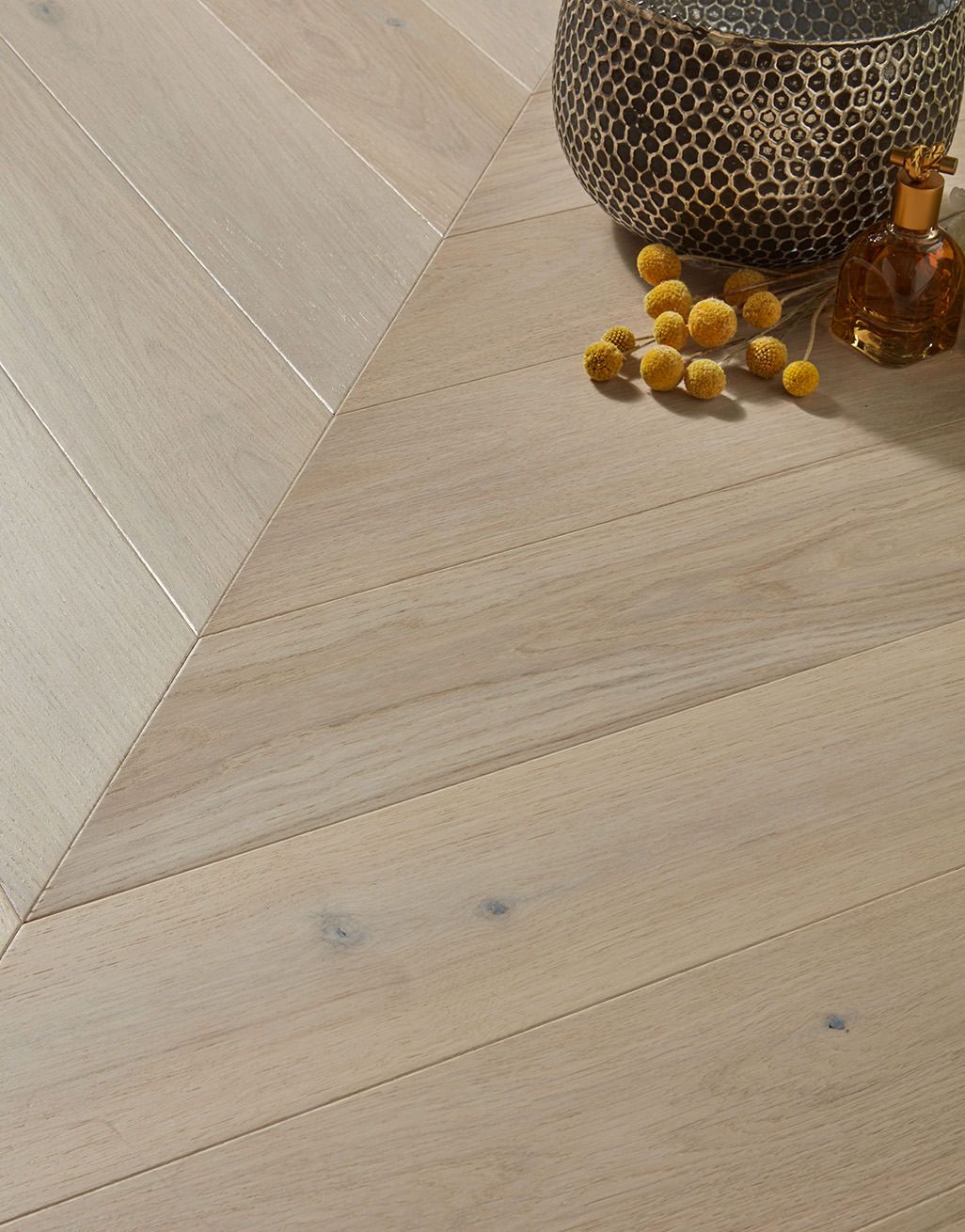 Chelsea Chevron - Cappuccino Oak Brushed & Lacquered Engineered Wood Flooring 2