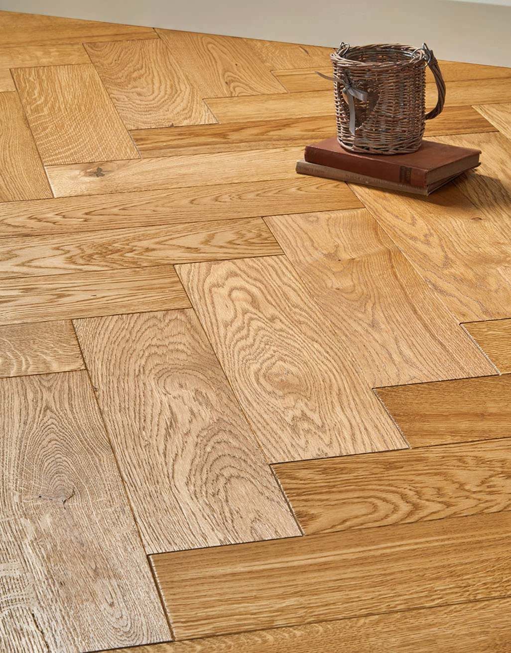 Luxury Parquet Golden Oiled Oak Solid Wood Flooring 2