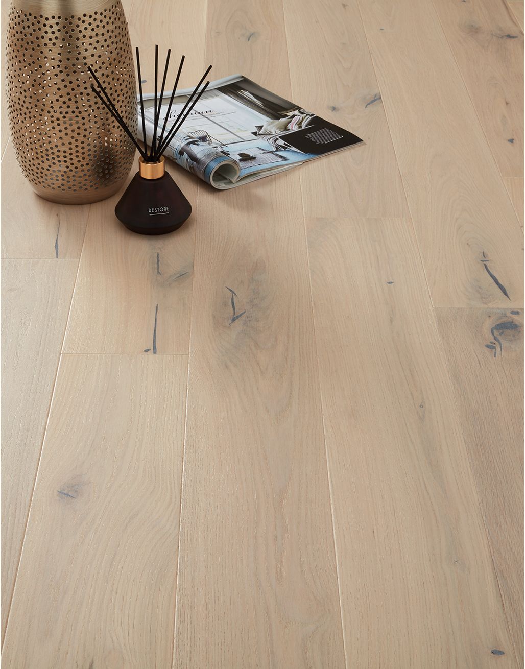 Kensington Cappuccino Oak Brushed & Lacquered Engineered Wood Flooring 2
