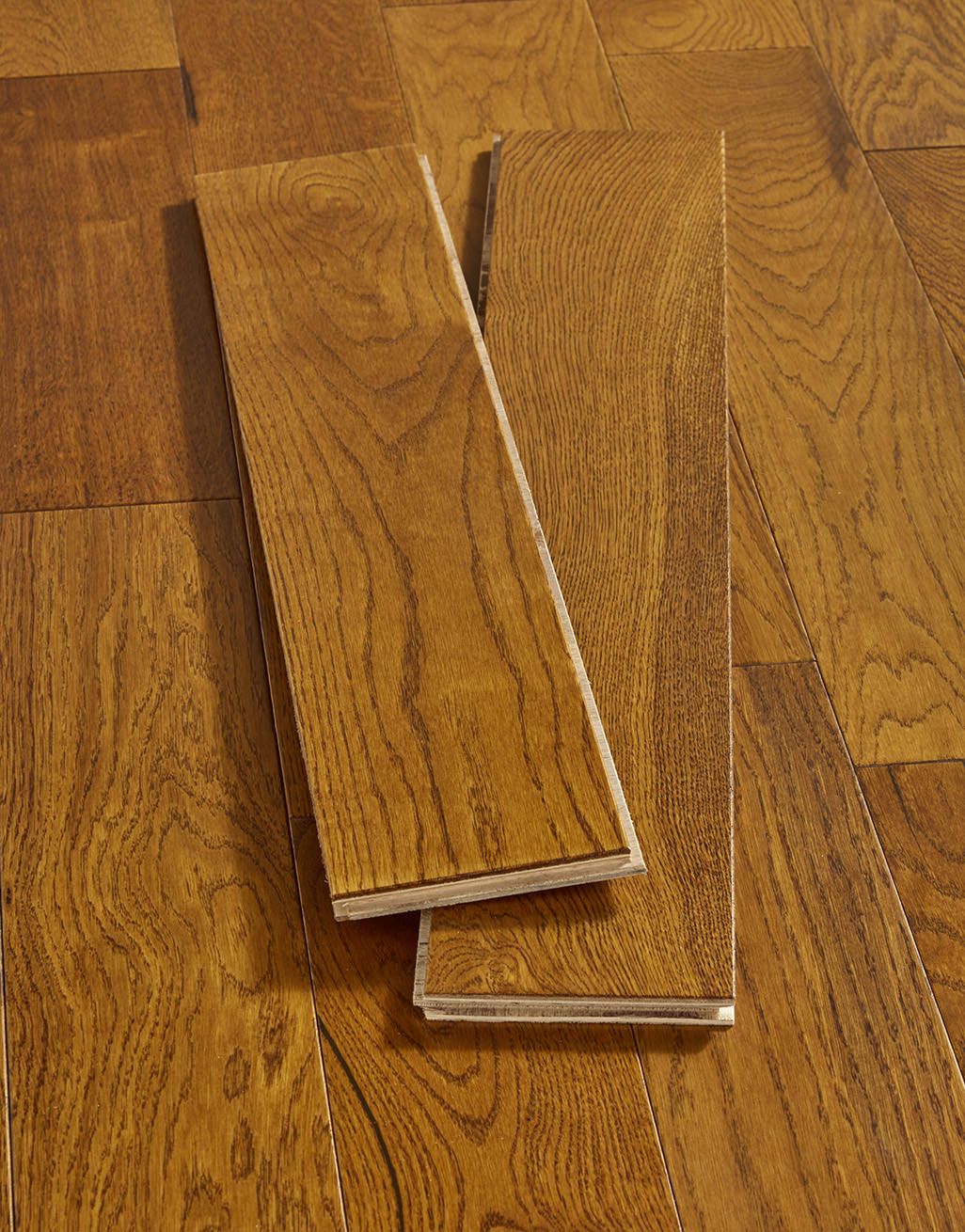 Studio Honey Oak Lacquered Engineered Wood Flooring 3