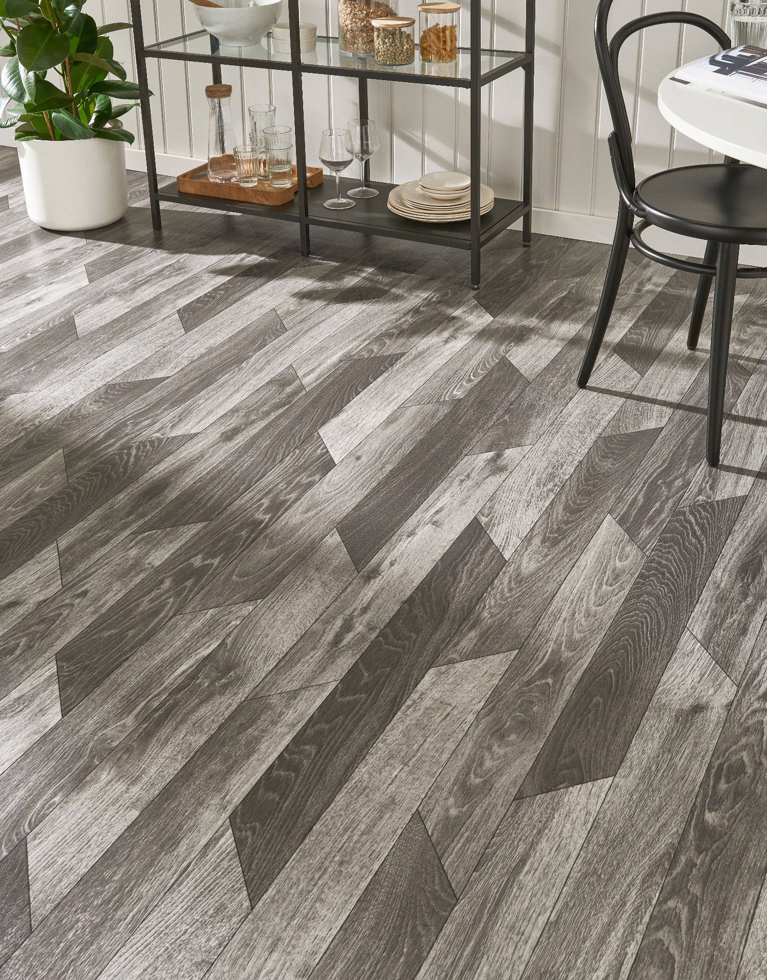 Imperia - Ivy Staggered Oak