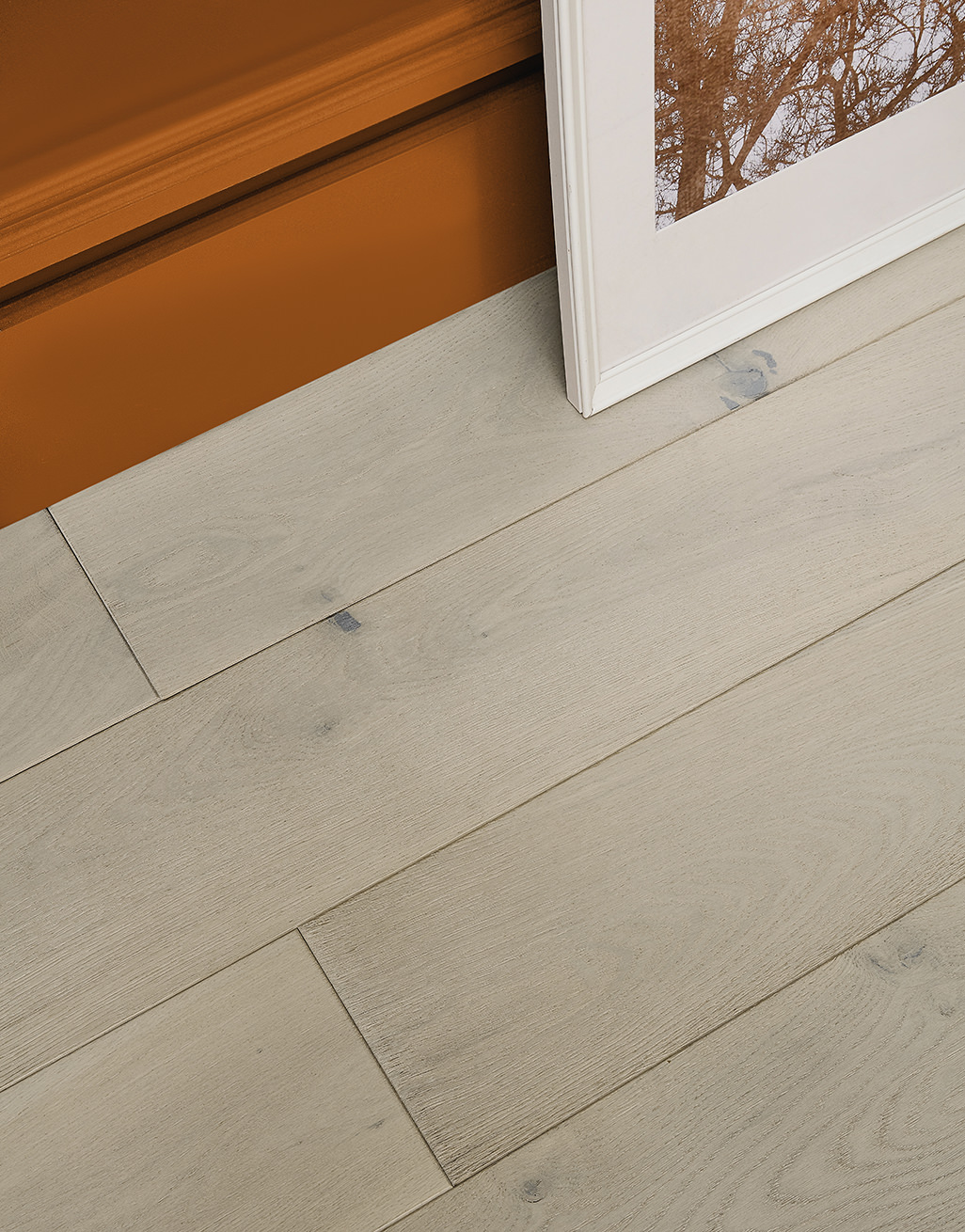 Frozen Oak Brushed & Lacquered Engineered Wood Flooring