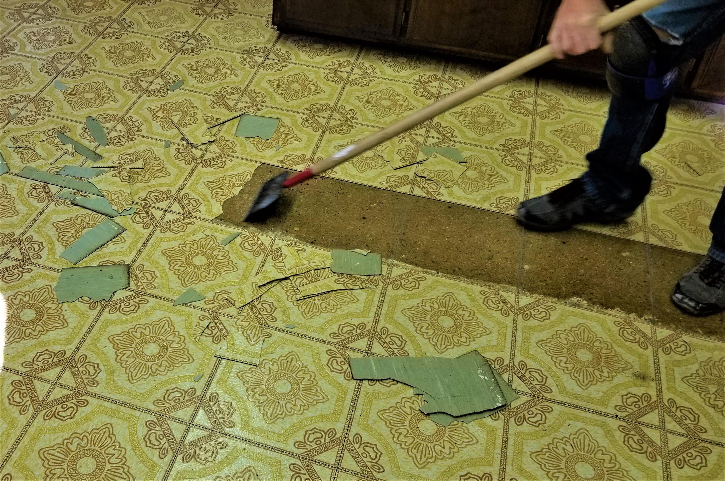 How To Remove Old Vinyl Tiles