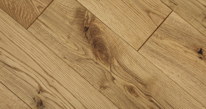 Whitewashed Cinnamon Oak Solid Wood Flooring - Descriptive 3