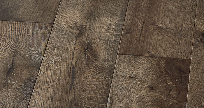 Manhattan Aged Cottage Oak Brushed & Lacquered Engineered Wood Flooring - Descriptive 4