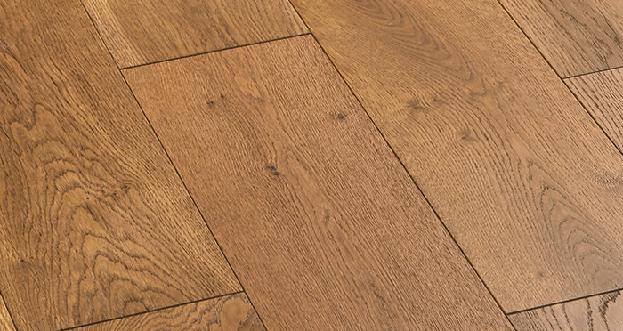 Manhattan Golden Smoked Oak Engineered Wood Flooring - Descriptive 5