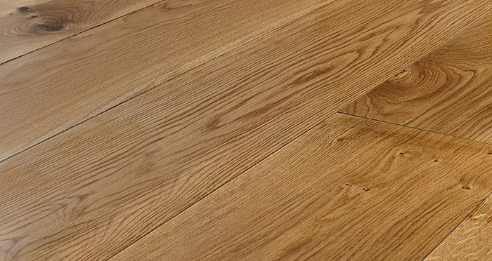 Grand Imperial Natural Oak Lacquered Engineered Wood Flooring - Descriptive 1