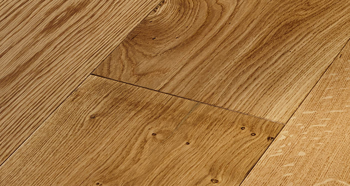 Grand Imperial Natural Oak Lacquered Engineered Wood Flooring - Descriptive 4