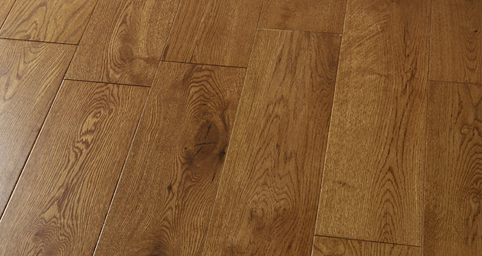 Manhattan Honey Oak Lacquered Engineered Wood Flooring - Descriptive 5