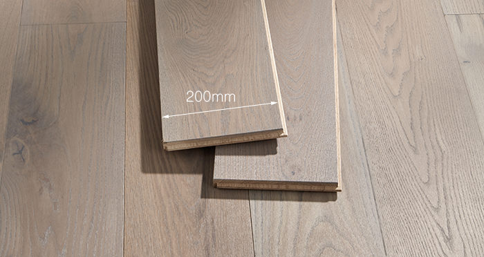 Prestige Silk Grey Oak Solid Wood Flooring - Descriptive 3