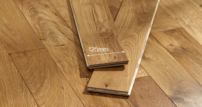 Studio Natural Oak Lacquered Engineered Wood Flooring - Descriptive 4