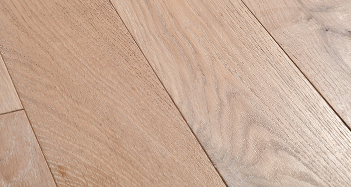 Deluxe Frosted Oak Solid Wood Flooring - Descriptive 1