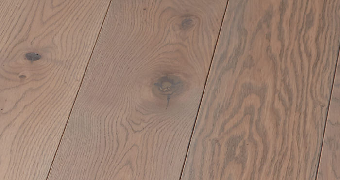 Deluxe Silk Grey Oak Solid Wood Flooring - Descriptive 2