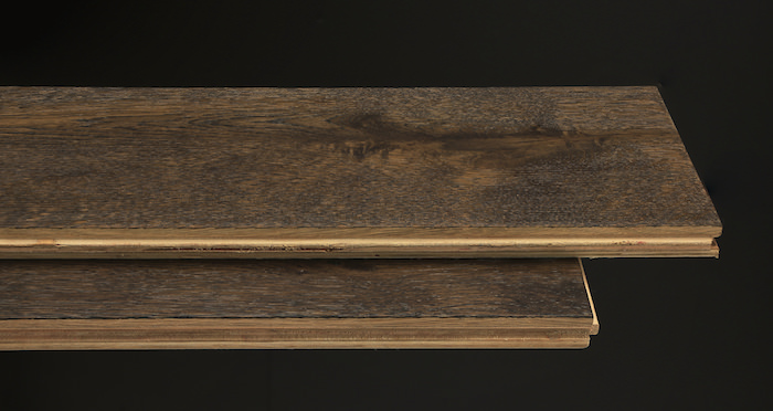 Rich Bourbon Oak Brushed & Lacquered Engineered Wood Flooring - Descriptive 1